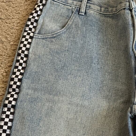 DELIA’S NWT Light WASH DENIM JEANS CHECKERBOARD TRIM OUTER LEG SIDES HALLOWEEN - Picture 4 of 9